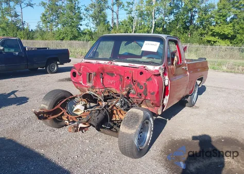 1987 Chevrolet R10 z USA, uszkodzony, nr VIN 1GCDR14H0HF397781